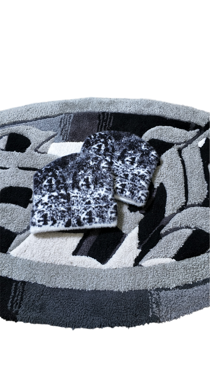 S4B Mohair Black & White